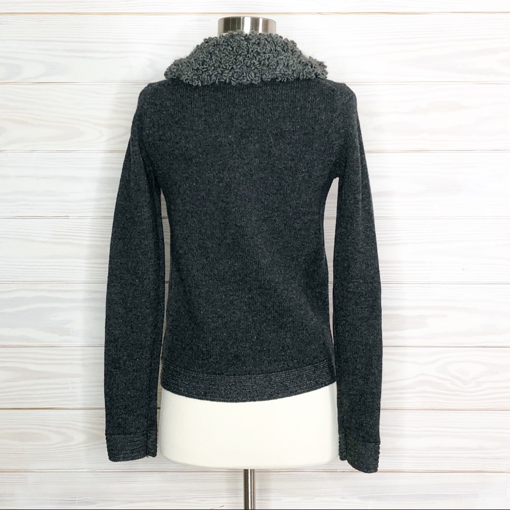 Gap Sweater Cardigan Long Sleeve Size XS New - Picture 2 of 5